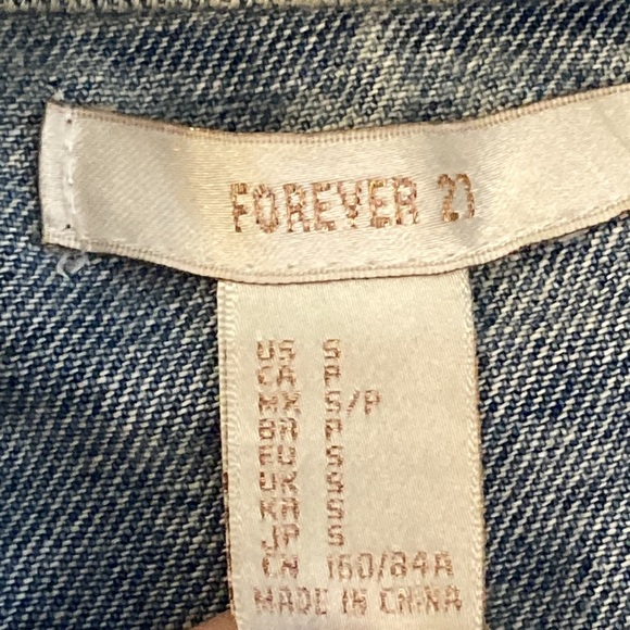 Forever 21 distressed blue jean jacket size S - Picture 8 of 13